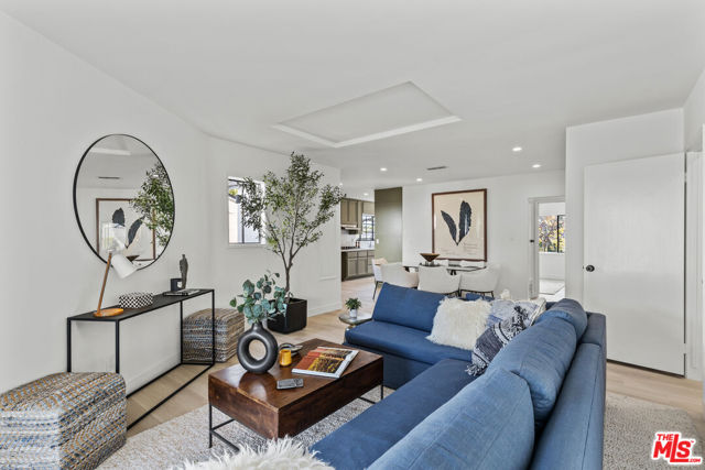 2446 Colby Avenue, Los Angeles CA: https://media.crmls.org/mediaz/15d8a99e-2723-4692-89de-82fce27d8b4e.jpg