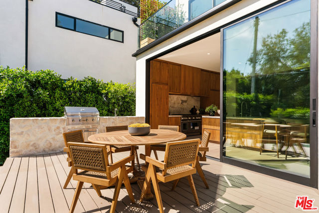 Drew Fenton | 1185 Mcclellan Drive Los Angeles CA | MLS: 7420887