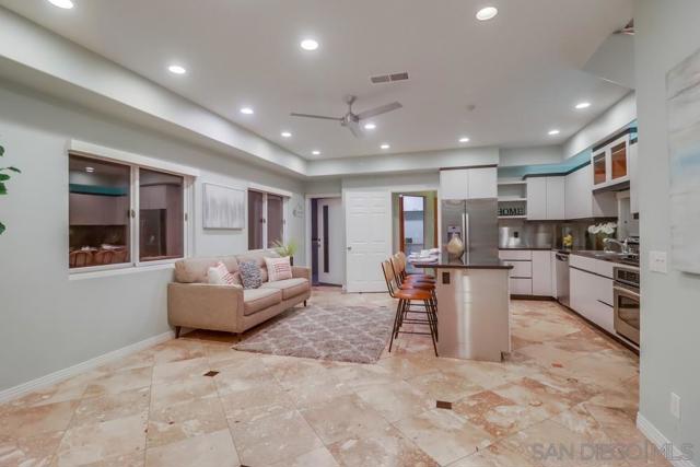 2318 Chalcedony St, San Diego CA: https://media.crmls.org/mediaz/15d918bc-4190-4121-9f36-d9e6290d33b3.jpg