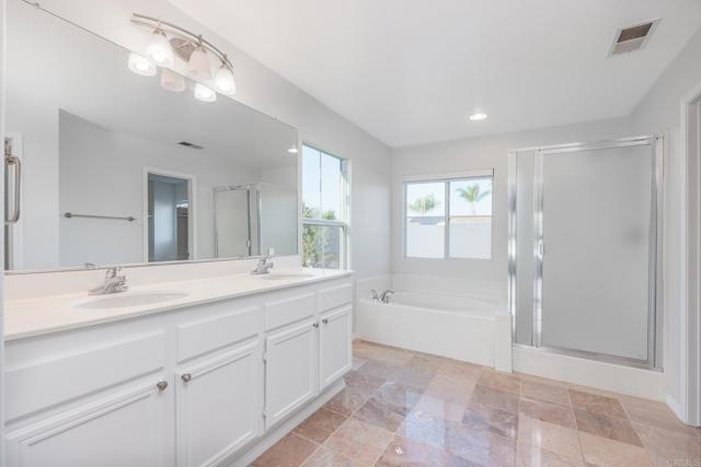 Detail Gallery Image 17 of 31 For 4353 Saddlehorn Way, Oceanside,  CA 92057 - 4 Beds | 2/1 Baths