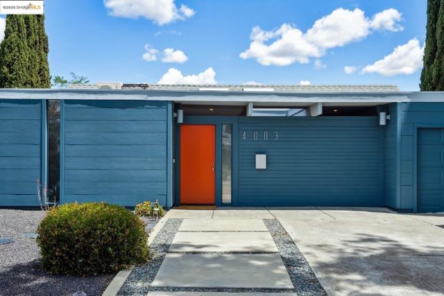 4003 Santa Fe CT, Concord CA: https://media.crmls.org/mediaz/15d938e4-f416-47fb-a1de-6f1c2e81b074.jpg