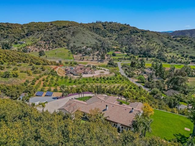 Image 62 of 63 For 25120 Las Palmeras