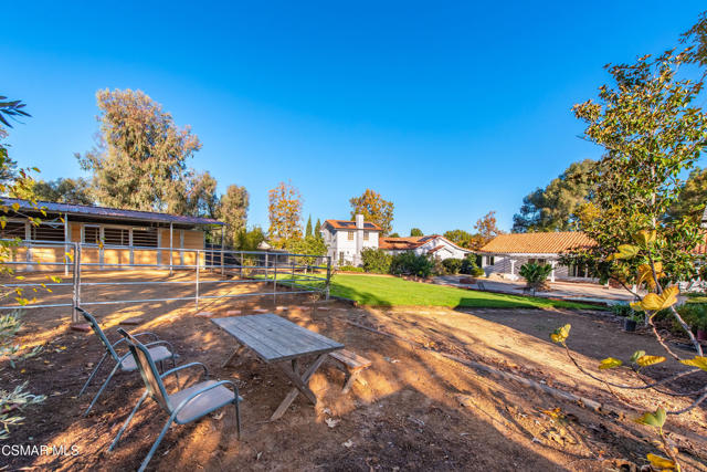 952 Carefree Drive, Simi Valley CA: https://media.crmls.org/mediaz/15dabe75-7293-49ac-ad92-5f07342d57bb.jpg