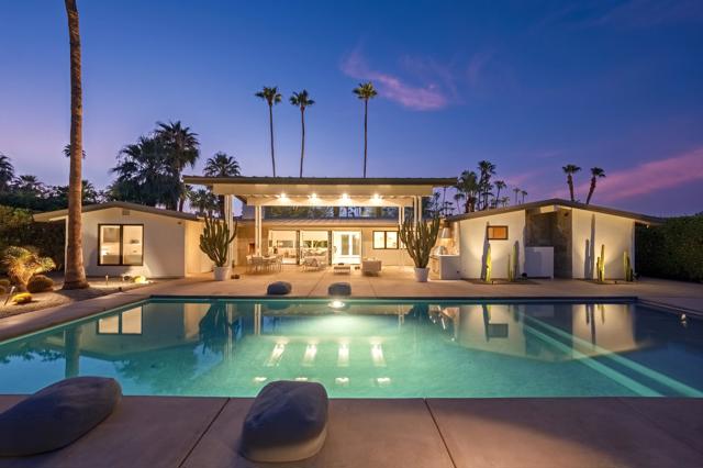 241 Camino Norte, Palm Springs, CA 92262
