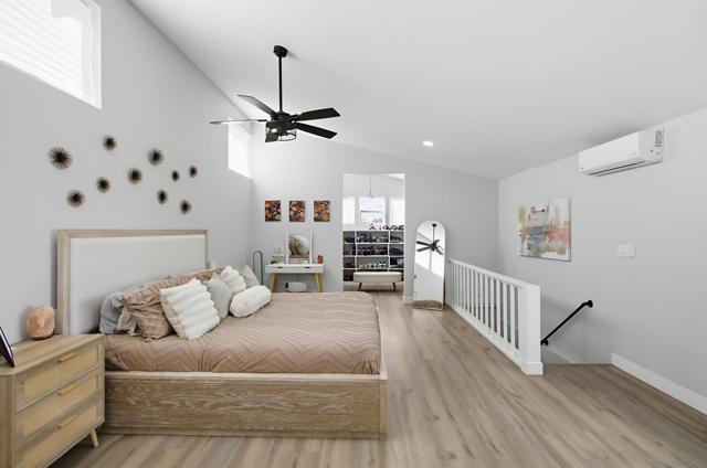 3558 Siembre St, Bonita CA: https://media.crmls.org/mediaz/15dc78ac-caa8-4897-b093-79ce02f5649d.jpg