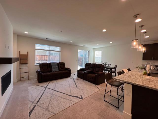 1460 Waterwheel Lane, Hollister CA: https://media.crmls.org/mediaz/15dcf61f-b5a5-47d1-852a-28b966577d03.jpg