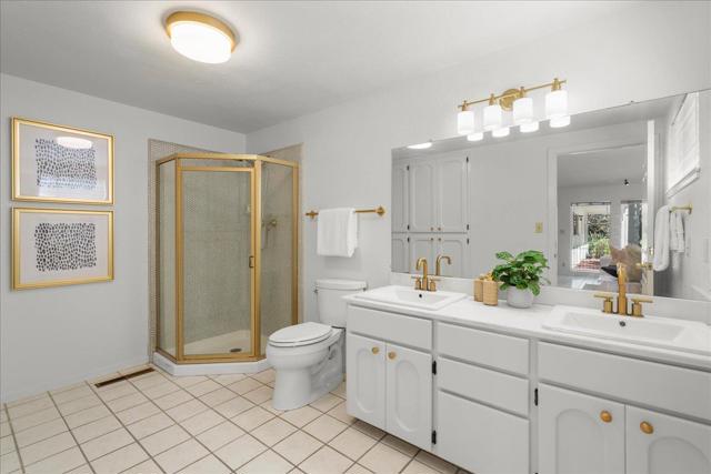 14721 Live Oak Lane, Saratoga CA: https://media.crmls.org/mediaz/15dd0cde-04a3-42df-a6f6-92bc5e97adfe.jpg