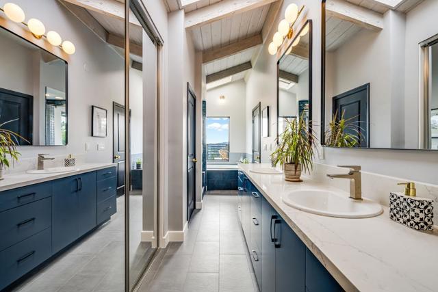 407 Quail Run, Aptos CA: https://media.crmls.org/mediaz/15dd23a6-00fc-42de-bc93-395eeeb9dad9.jpg