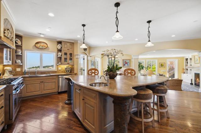 7 Redberry, Portola Valley CA: https://media.crmls.org/mediaz/15dd5f87-83e5-4f87-b4a2-e5bc73dfd70b.jpg