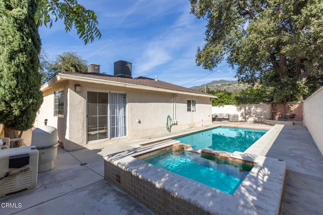 Detail Gallery Image 60 of 70 For 4926 Crown Ave, La Canada Flintridge,  CA 91011 - 3 Beds | 3/1 Baths