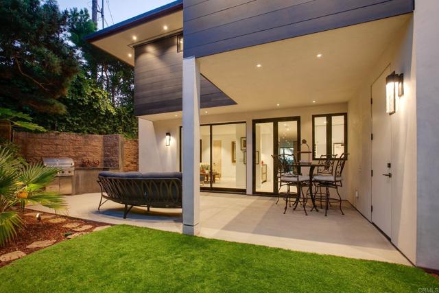 2045 Lowry Place, La Jolla CA: https://media.crmls.org/mediaz/15ddfedf-a6f6-4eb7-ac19-8f23aabc29dd.jpg