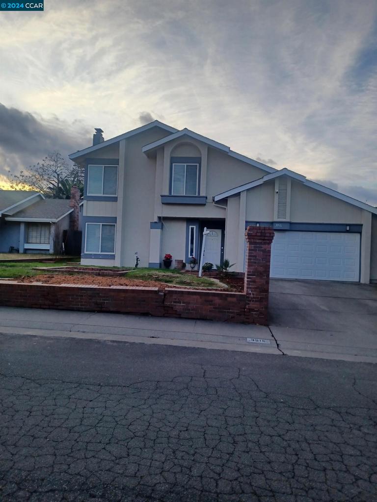 3916 Tillamook Way