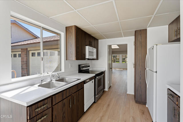 Detail Gallery Image 13 of 35 For 7202 Village 7, Camarillo,  CA 93012 - 2 Beds | 2 Baths