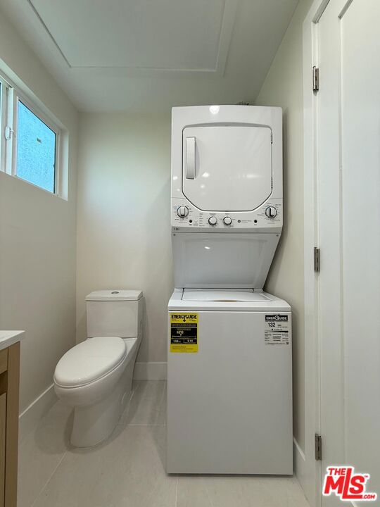 15916 Bahama Street, North Hills CA: https://media.crmls.org/mediaz/15def83b-47d9-49e3-ad76-d3c973121113.jpg