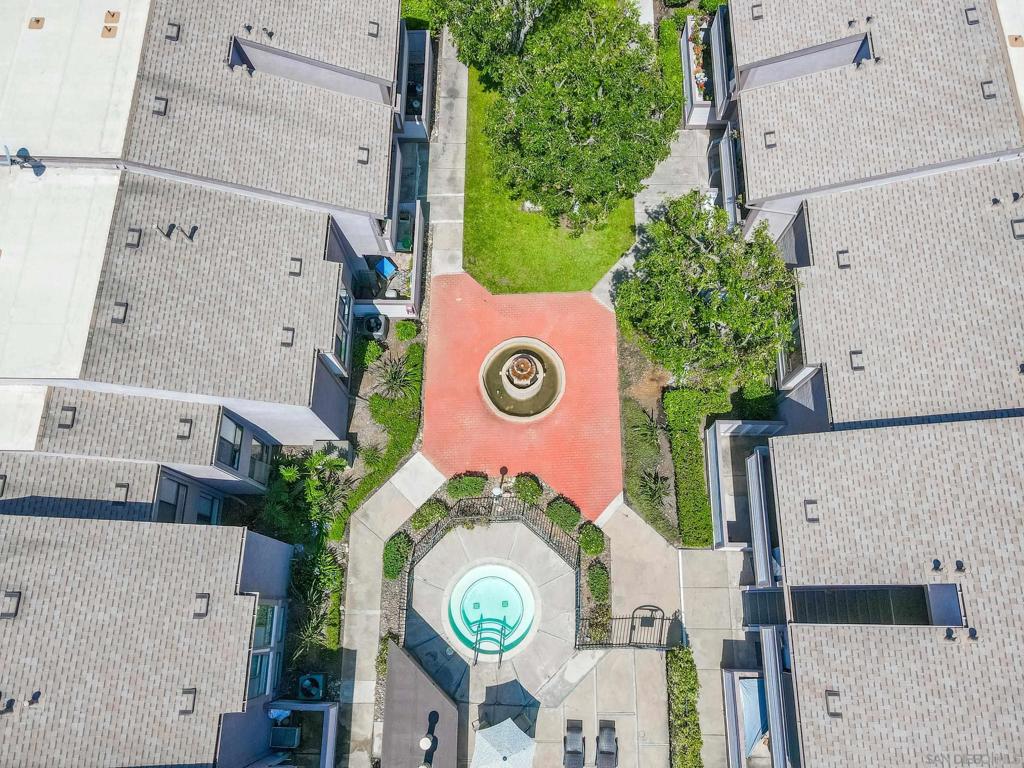 https://media.crmls.org/mediaz/15df1601-b3e2-4762-a55a-f01b7157364d.jpg?preset=X-Large