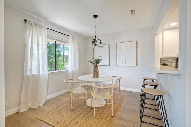 Detail Gallery Image 7 of 40 For 3115 Avenida Topanga, Carlsbad,  CA 92009 - 3 Beds | 2/1 Baths