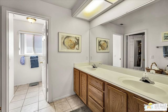 76954 Florida Avenue, Palm Desert CA: https://media.crmls.org/mediaz/15e1a29b-4704-44c5-8e5e-c9d339ed5bd5.jpg