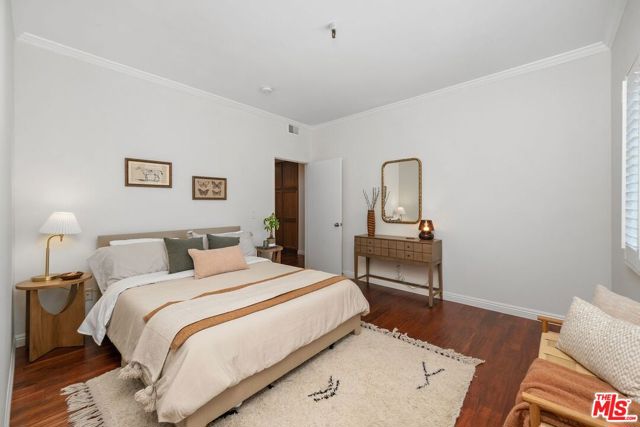 14630 Dickens Street, Sherman Oaks CA: https://media.crmls.org/mediaz/15e20904-cdde-4a12-b9ef-63118738852f.jpg