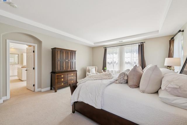 3633 Terrazzo Ct, Pleasanton CA: https://media.crmls.org/mediaz/15e2450c-24c5-428f-8718-9b90c1f078c4.jpg