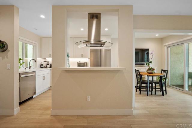 Detail Gallery Image 5 of 54 For 6757 Heath Ct, Carlsbad,  CA 92011 - 3 Beds | 2/1 Baths