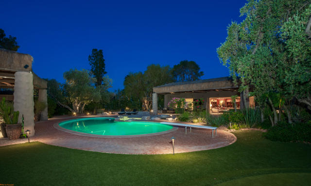 73297 Grapevine Street, Palm Desert CA: https://media.crmls.org/mediaz/15e44600-0223-43d3-84e8-e1a50c27ea60.jpg