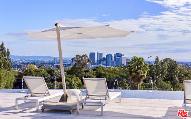 1169 Loma Linda Drive, Beverly Hills CA: https://media.crmls.org/mediaz/15e4f70e-29e7-4815-9687-79dd2d00a61e.jpg