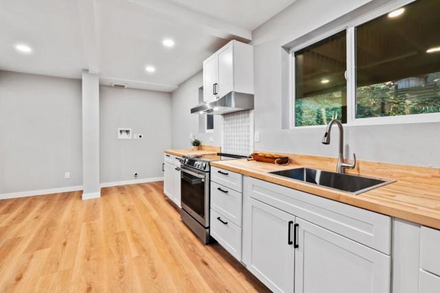 831 Hillcrest Drive, Felton CA: https://media.crmls.org/mediaz/15e78a98-27fa-4cf8-8b6c-58427b709ef6.jpg