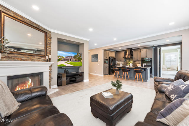 321 Town Forest Court, Camarillo CA: https://media.crmls.org/mediaz/15e80577-5f84-41ae-8632-02457f33f85b.jpg