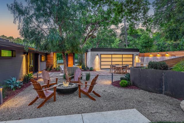 26896 Alejandro Drive, Los Altos Hills CA: https://media.crmls.org/mediaz/15e86959-1d96-4718-8194-93a0a3420665.jpg