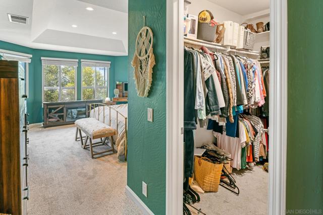 3460 Columbia St, San Diego CA: https://media.crmls.org/mediaz/15e86993-97da-403f-8e7a-deb588b900f4.jpg