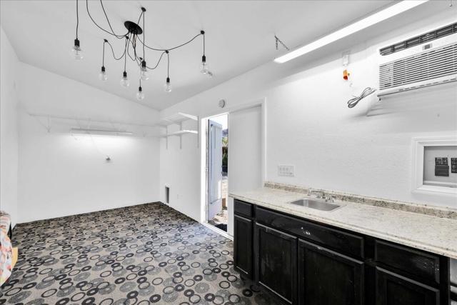 68035 Valley Vista Drive, Cathedral City CA: https://media.crmls.org/mediaz/15e86d33-e214-4130-8957-d956b7999758.jpg