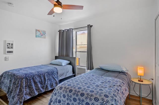 Detail Gallery Image 3 of 25 For 3715 Mission Bld, San Diego,  CA 92109 - 3 Beds | 2 Baths