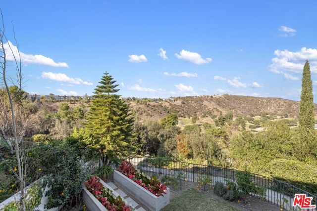 Drew Fenton | 2270 The Terrace Los Angeles CA | MLS: 7163298