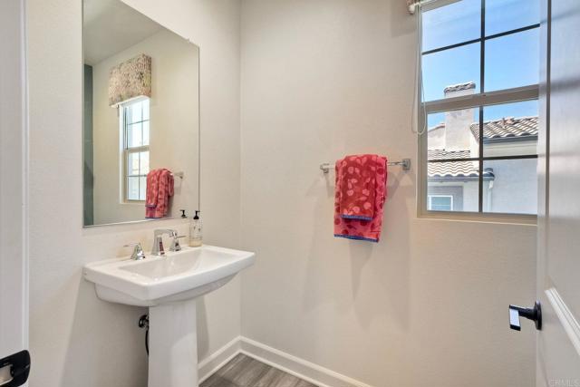 899 Slate Street, San Marcos CA: https://media.crmls.org/mediaz/15eac6e8-a433-45b4-bf3c-766331d83843.jpg