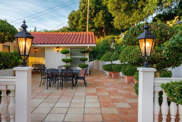 911 Matts Court, Los Altos CA: https://media.crmls.org/mediaz/15eb3268-3677-4688-a37a-8ffd9072a19c.jpg