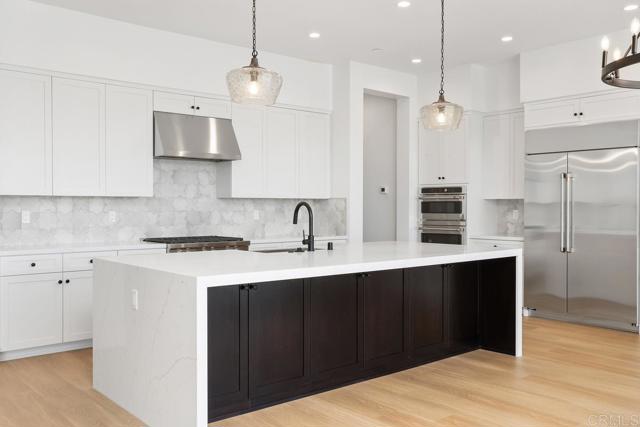 1212 Stonemark Place, Vista CA: https://media.crmls.org/mediaz/15ed4e55-2384-44ab-a7ac-48d0c28d94ec.jpg