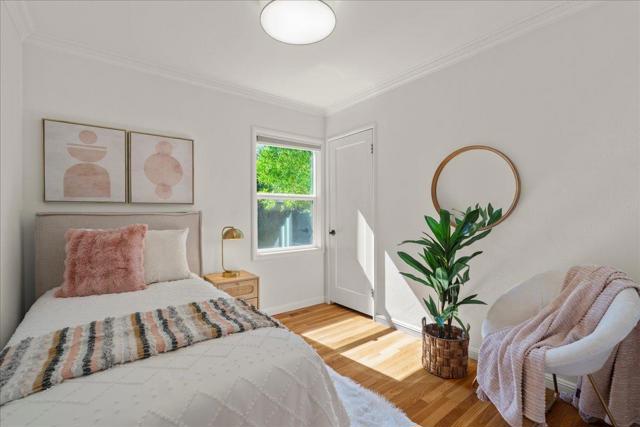 197 S Leigh Avenue, Campbell CA: https://media.crmls.org/mediaz/15ee28f3-9e25-4bc7-9efd-6c1ce24b6eeb.jpg