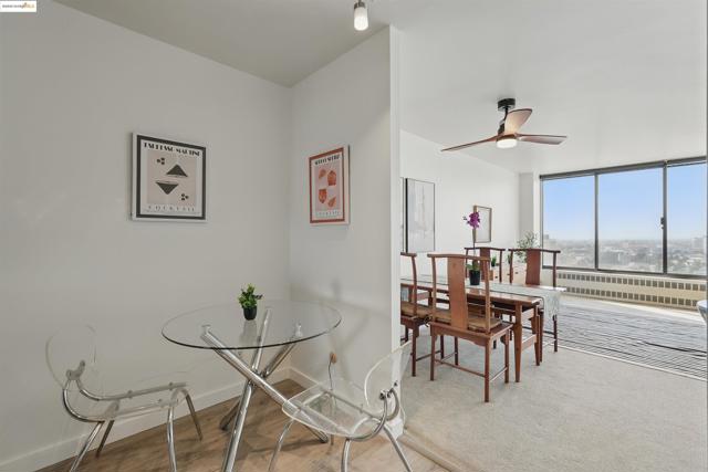 565 Bellevue Ave, Oakland CA: https://media.crmls.org/mediaz/15ee5855-9ed2-4c76-9de1-9493765cb7e6.jpg