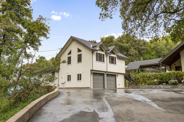 14205 Shannon Road, Los Gatos CA: https://media.crmls.org/mediaz/15ef1dde-960c-4eeb-8537-90ef1394d888.jpg