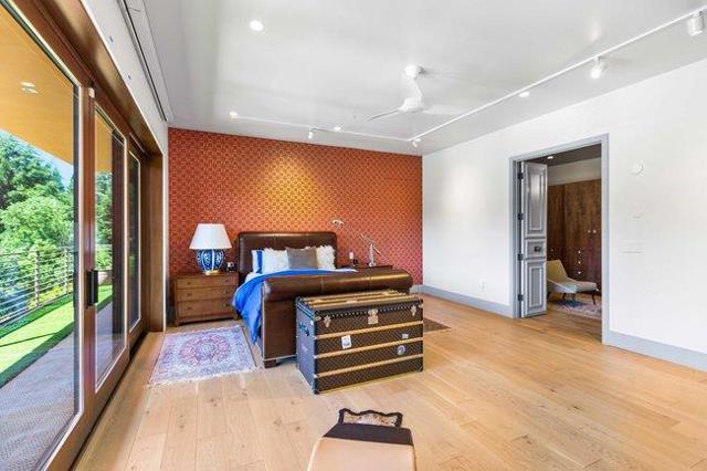14835 Baranga Lane, Saratoga CA: https://media.crmls.org/mediaz/15ef5635-3537-4da6-bc26-947c7a78c47a.jpg