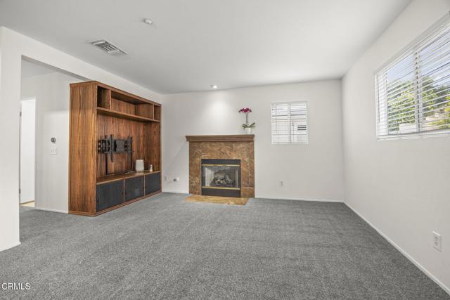 11381 Cid Street, Ventura CA: https://media.crmls.org/mediaz/15ef751f-7dda-4ee3-9824-04fd5ec444fc.jpg