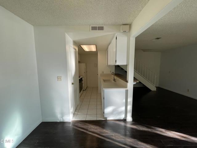 Detail Gallery Image 5 of 17 For 2603 Rudder Ave #2,  Port Hueneme,  CA 93041 - 2 Beds | 1 Baths