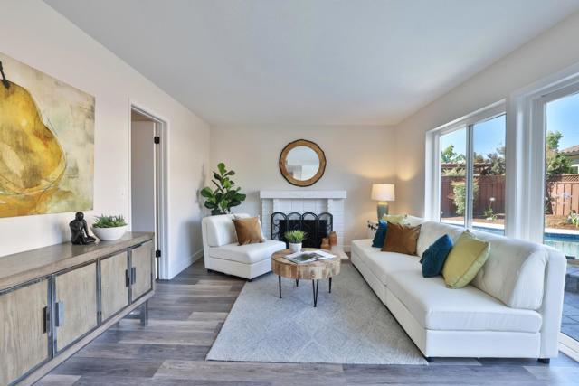 101 Ross Creek Court, Los Gatos CA: https://media.crmls.org/mediaz/15f17ab5-1328-4e27-883c-202c786526d9.jpg