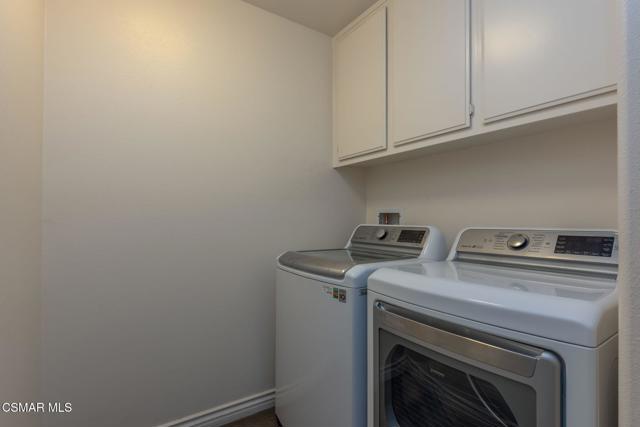 3343 Shadetree Way, Camarillo CA: https://media.crmls.org/mediaz/15f2c05f-6764-4d10-b085-33da0a2b959e.jpg