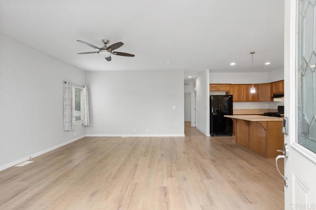 525 W El Norte Parkway, Escondido CA: https://media.crmls.org/mediaz/15f2eba6-a399-4295-931f-d50accb4f5ea.jpg