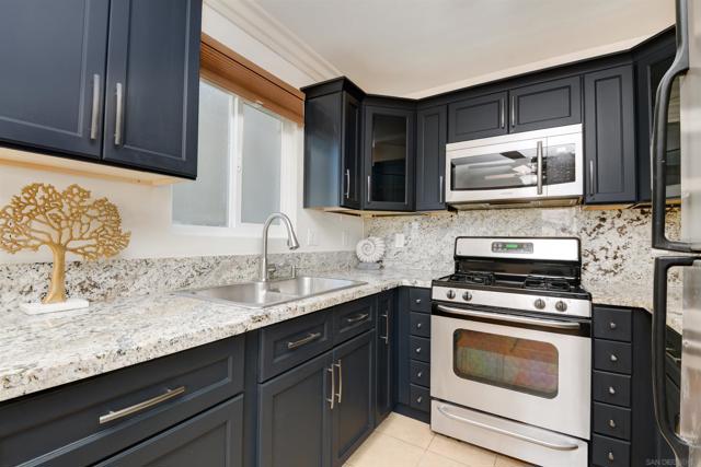 Details for 156 Avenida Descanso  F, Oceanside, CA 92057