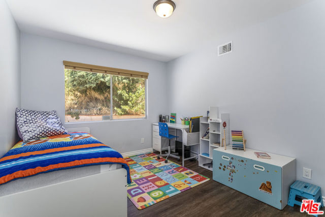 17133 Lorillard Street, Granada Hills CA: https://media.crmls.org/mediaz/15f32603-50f9-4113-8120-b6b4516c7946.jpg
