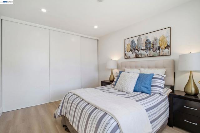 267 Famoso Plz, Union City CA: https://media.crmls.org/mediaz/15f36db5-3f82-4631-9480-0f8c6856ea28.jpg