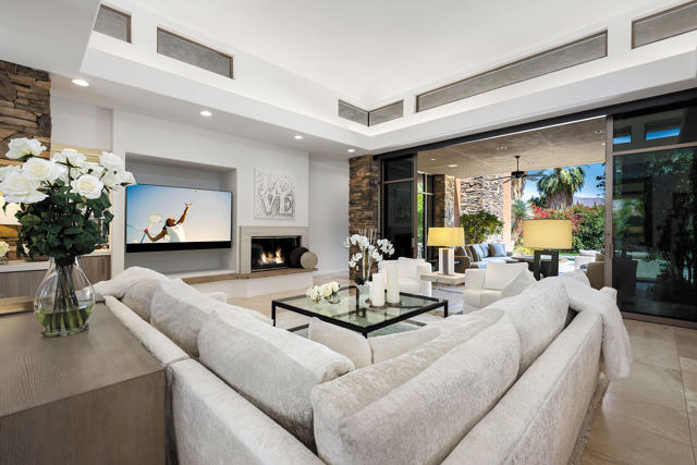 810 Shadow Vista, Palm Desert, CA 92260