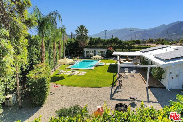 2235 E Paseo Gracia, Palm Springs CA: https://media.crmls.org/mediaz/15f41a55-0a18-4d41-9657-a3319dcef5a6.jpg